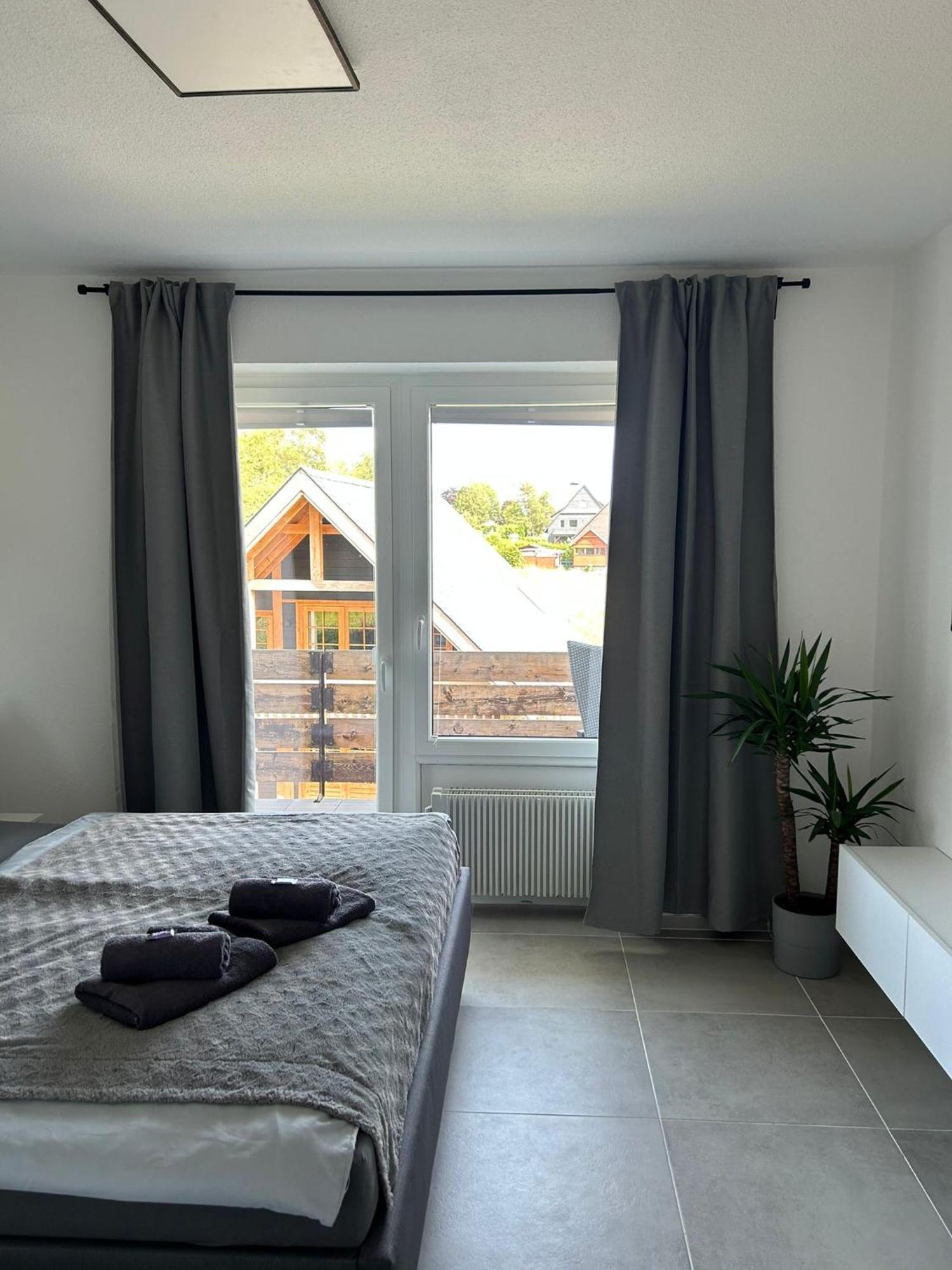 Ferienwohnung Menges メーデバッハ エクステリア 写真